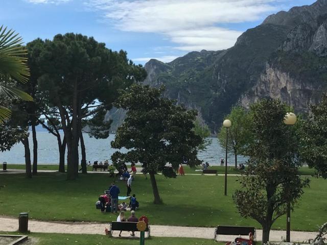 Appartement Balcone Sul Lago Riva del Garda Ngoại thất bức ảnh